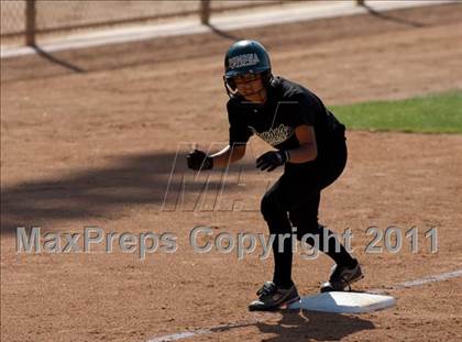 Thumbnail 3 in Pomona Catholic vs. Bellarmine-Jefferson (CIF SS D7 Final) photogallery.