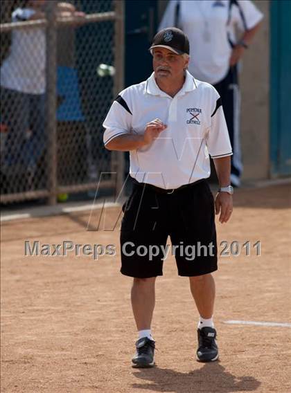 Thumbnail 2 in Pomona Catholic vs. Bellarmine-Jefferson (CIF SS D7 Final) photogallery.