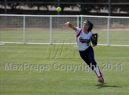 Thumbnail 1 in Pomona Catholic vs. Bellarmine-Jefferson (CIF SS D7 Final) photogallery.