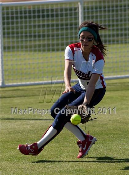 Thumbnail 3 in Pomona Catholic vs. Bellarmine-Jefferson (CIF SS D7 Final) photogallery.