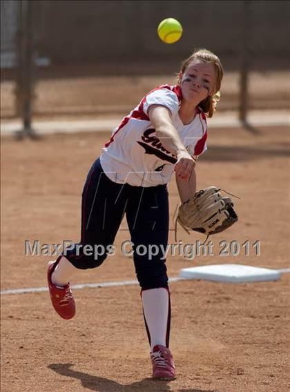 Thumbnail 2 in Pomona Catholic vs. Bellarmine-Jefferson (CIF SS D7 Final) photogallery.