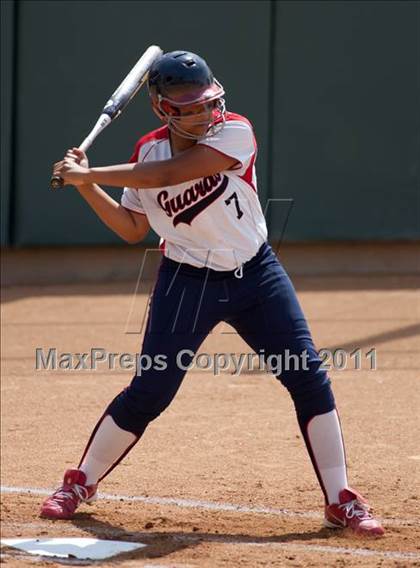 Thumbnail 1 in Pomona Catholic vs. Bellarmine-Jefferson (CIF SS D7 Final) photogallery.