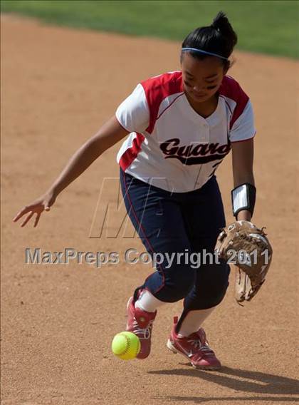 Thumbnail 1 in Pomona Catholic vs. Bellarmine-Jefferson (CIF SS D7 Final) photogallery.