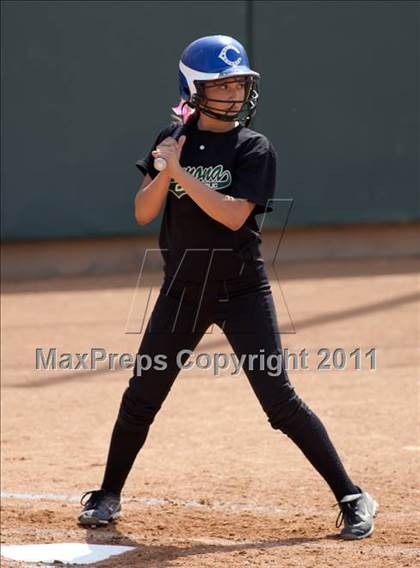 Thumbnail 1 in Pomona Catholic vs. Bellarmine-Jefferson (CIF SS D7 Final) photogallery.