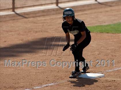 Thumbnail 1 in Pomona Catholic vs. Bellarmine-Jefferson (CIF SS D7 Final) photogallery.