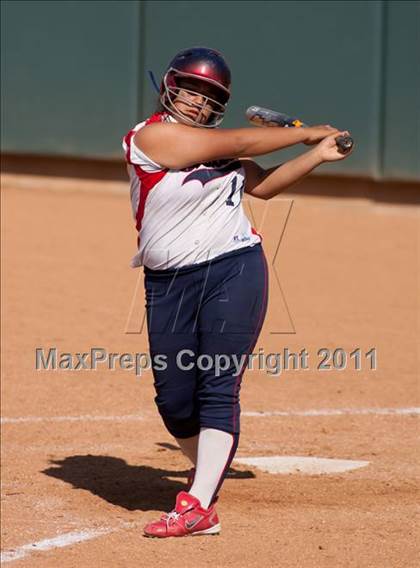 Thumbnail 3 in Pomona Catholic vs. Bellarmine-Jefferson (CIF SS D7 Final) photogallery.