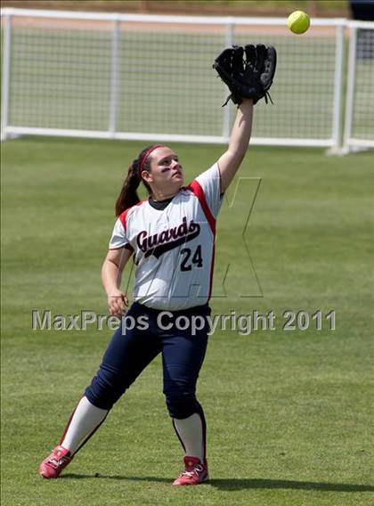 Thumbnail 1 in Pomona Catholic vs. Bellarmine-Jefferson (CIF SS D7 Final) photogallery.