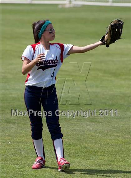 Thumbnail 3 in Pomona Catholic vs. Bellarmine-Jefferson (CIF SS D7 Final) photogallery.