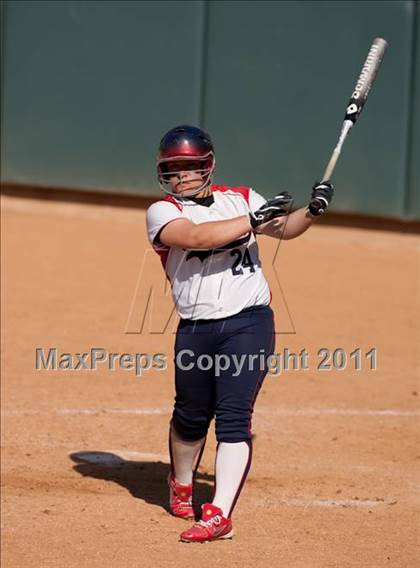 Thumbnail 2 in Pomona Catholic vs. Bellarmine-Jefferson (CIF SS D7 Final) photogallery.