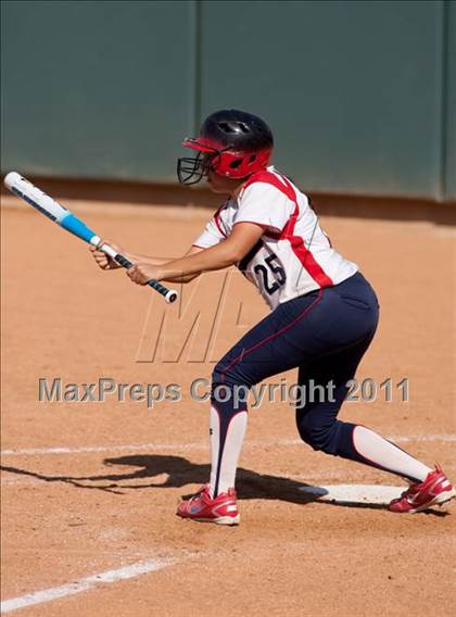 Thumbnail 2 in Pomona Catholic vs. Bellarmine-Jefferson (CIF SS D7 Final) photogallery.