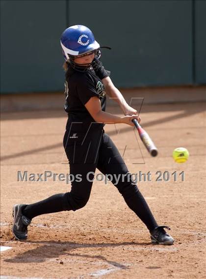Thumbnail 3 in Pomona Catholic vs. Bellarmine-Jefferson (CIF SS D7 Final) photogallery.