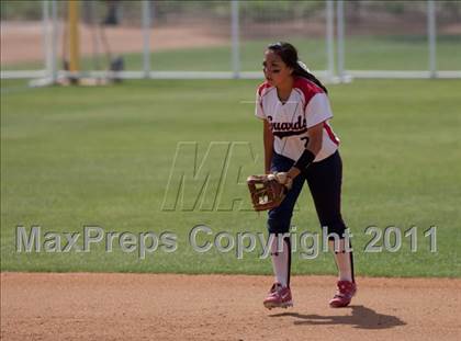 Thumbnail 3 in Pomona Catholic vs. Bellarmine-Jefferson (CIF SS D7 Final) photogallery.