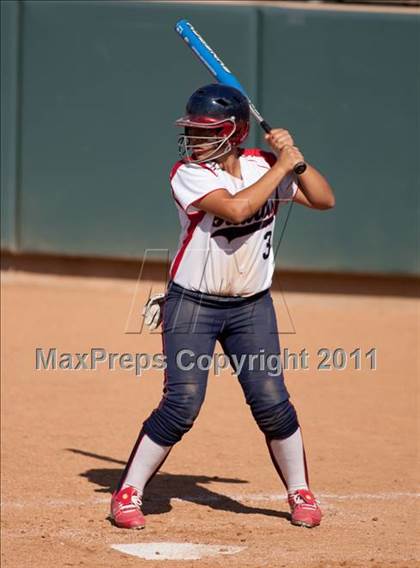 Thumbnail 3 in Pomona Catholic vs. Bellarmine-Jefferson (CIF SS D7 Final) photogallery.