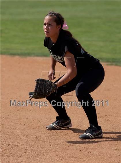 Thumbnail 2 in Pomona Catholic vs. Bellarmine-Jefferson (CIF SS D7 Final) photogallery.