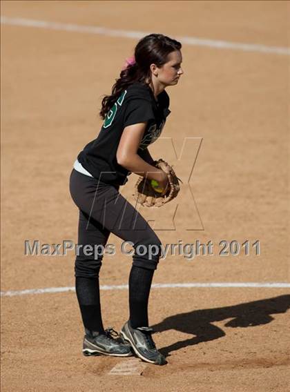 Thumbnail 1 in Pomona Catholic vs. Bellarmine-Jefferson (CIF SS D7 Final) photogallery.