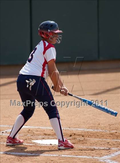 Thumbnail 2 in Pomona Catholic vs. Bellarmine-Jefferson (CIF SS D7 Final) photogallery.
