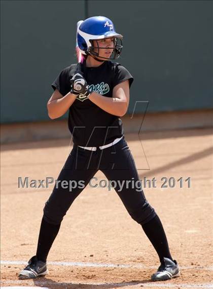Thumbnail 2 in Pomona Catholic vs. Bellarmine-Jefferson (CIF SS D7 Final) photogallery.