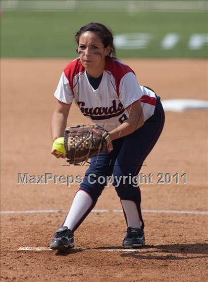 Thumbnail 3 in Pomona Catholic vs. Bellarmine-Jefferson (CIF SS D7 Final) photogallery.