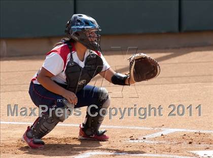 Thumbnail 3 in Pomona Catholic vs. Bellarmine-Jefferson (CIF SS D7 Final) photogallery.
