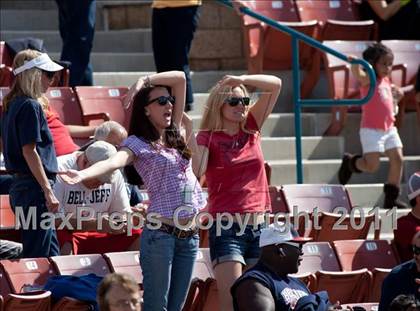 Thumbnail 1 in Pomona Catholic vs. Bellarmine-Jefferson (CIF SS D7 Final) photogallery.