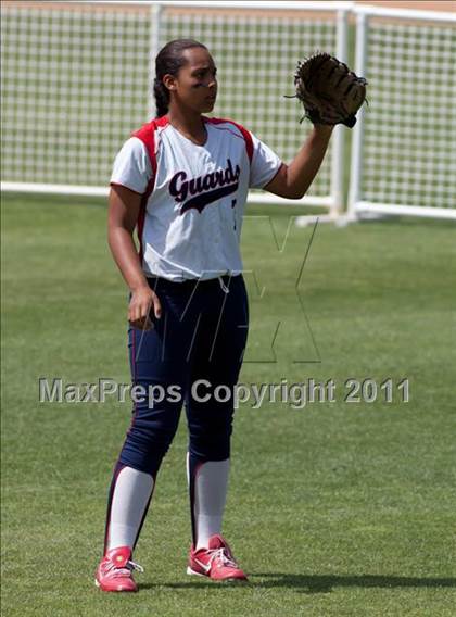 Thumbnail 1 in Pomona Catholic vs. Bellarmine-Jefferson (CIF SS D7 Final) photogallery.