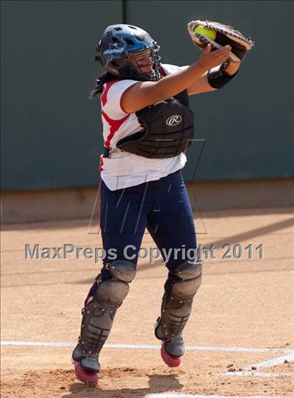 Thumbnail 1 in Pomona Catholic vs. Bellarmine-Jefferson (CIF SS D7 Final) photogallery.