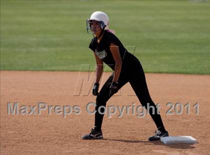 Thumbnail 1 in Pomona Catholic vs. Bellarmine-Jefferson (CIF SS D7 Final) photogallery.