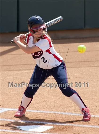 Thumbnail 1 in Pomona Catholic vs. Bellarmine-Jefferson (CIF SS D7 Final) photogallery.