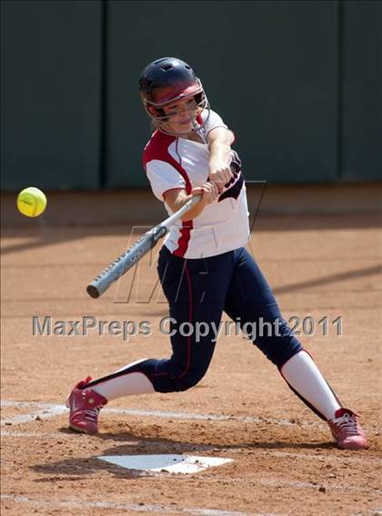 Thumbnail 3 in Pomona Catholic vs. Bellarmine-Jefferson (CIF SS D7 Final) photogallery.