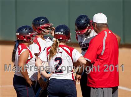 Thumbnail 3 in Pomona Catholic vs. Bellarmine-Jefferson (CIF SS D7 Final) photogallery.