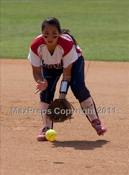 Thumbnail 1 in Pomona Catholic vs. Bellarmine-Jefferson (CIF SS D7 Final) photogallery.
