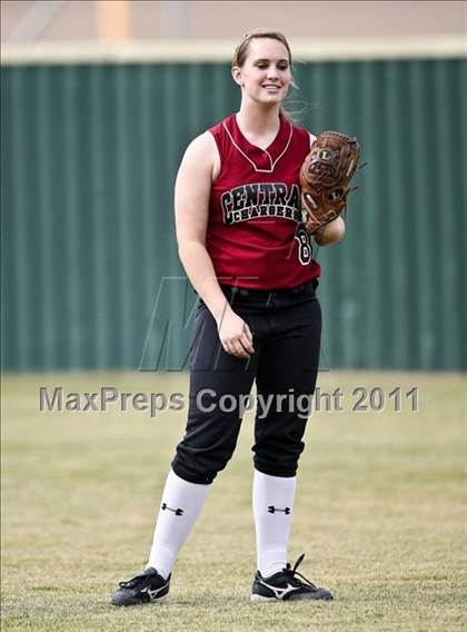 Thumbnail 2 in Keller Central vs. Southwest Christian (Mansfield Tournament) photogallery.