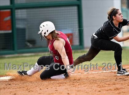 Thumbnail 3 in Keller Central vs. Southwest Christian (Mansfield Tournament) photogallery.