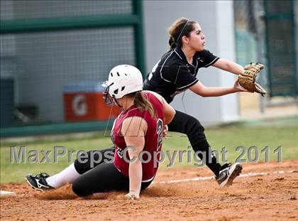 Thumbnail 2 in Keller Central vs. Southwest Christian (Mansfield Tournament) photogallery.