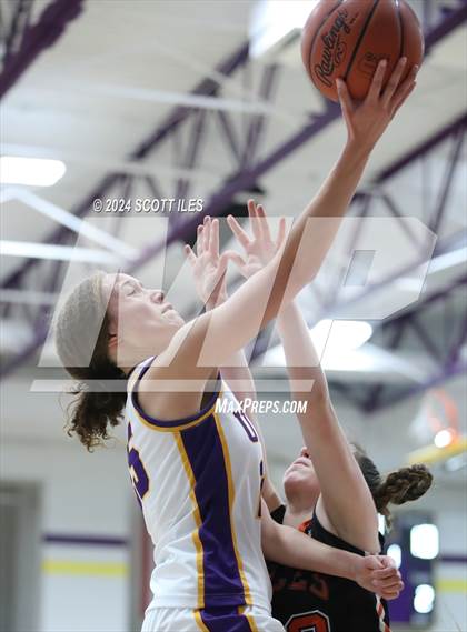 Thumbnail 3 in Amanda-Clearcreek @ Unioto photogallery.