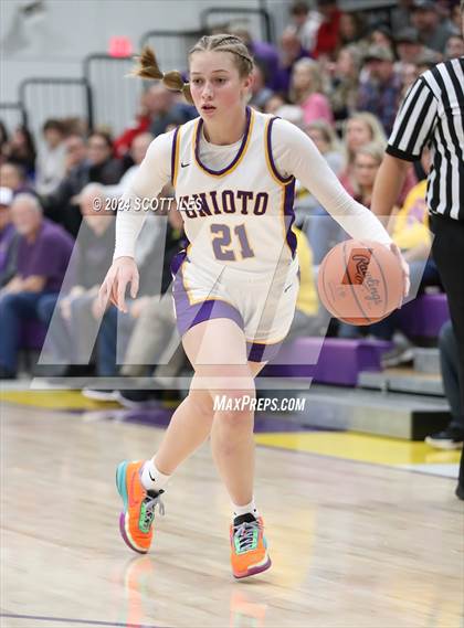 Thumbnail 3 in Amanda-Clearcreek @ Unioto photogallery.