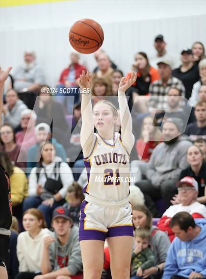 Thumbnail 1 in Amanda-Clearcreek @ Unioto photogallery.
