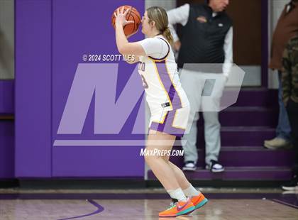 Thumbnail 3 in Amanda-Clearcreek @ Unioto photogallery.