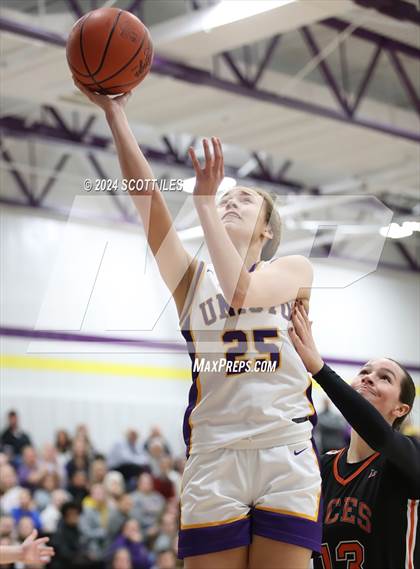 Thumbnail 3 in Amanda-Clearcreek @ Unioto photogallery.