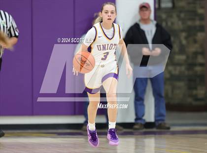 Thumbnail 3 in Amanda-Clearcreek @ Unioto photogallery.