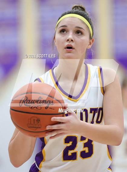 Thumbnail 1 in Amanda-Clearcreek @ Unioto photogallery.