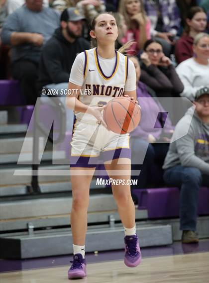 Thumbnail 1 in Amanda-Clearcreek @ Unioto photogallery.