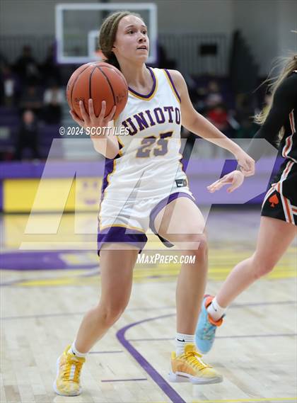 Thumbnail 1 in Amanda-Clearcreek @ Unioto photogallery.