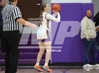 Thumbnail 2 in Amanda-Clearcreek @ Unioto photogallery.