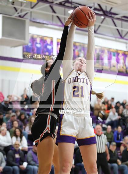 Thumbnail 3 in Amanda-Clearcreek @ Unioto photogallery.