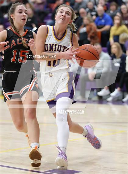 Thumbnail 1 in Amanda-Clearcreek @ Unioto photogallery.