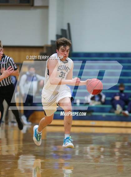 Thumbnail 2 in Bear River vs. Summit Academy (Eagle Holiday Shootout) photogallery.