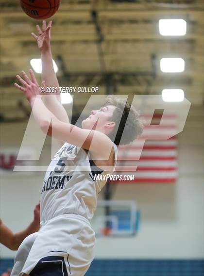 Thumbnail 1 in Bear River vs. Summit Academy (Eagle Holiday Shootout) photogallery.