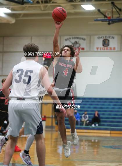 Thumbnail 3 in Bear River vs. Summit Academy (Eagle Holiday Shootout) photogallery.