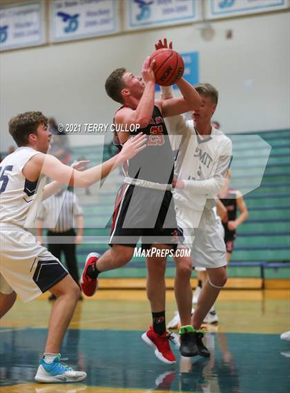 Thumbnail 3 in Bear River vs. Summit Academy (Eagle Holiday Shootout) photogallery.